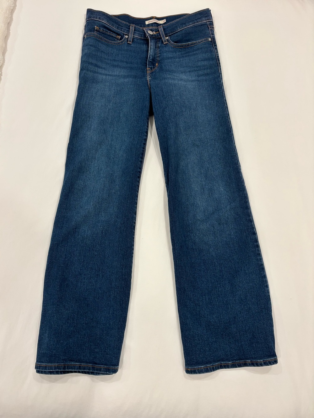NWOT Women's Levi’s Wide Leg Jeans in Dark Blue Denim